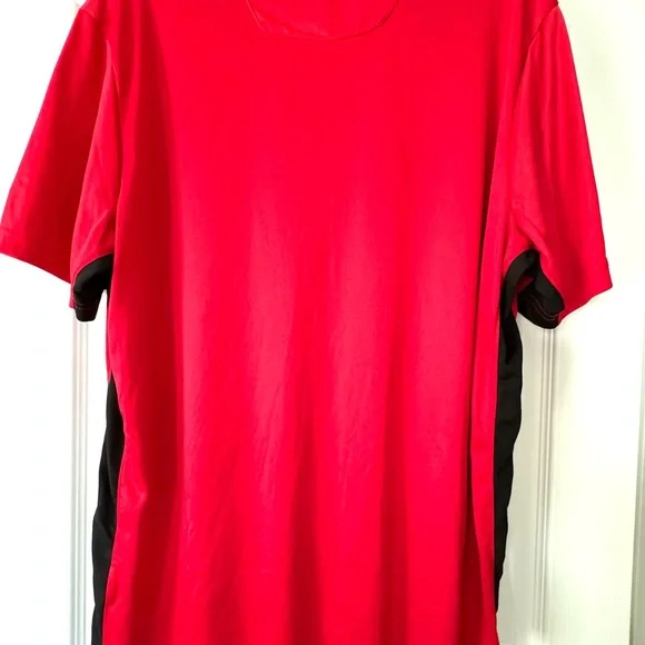 Men’s Carolina Hurricanes Red Jersey Quick Dry Shirt Size XL - Picture 2 of 2